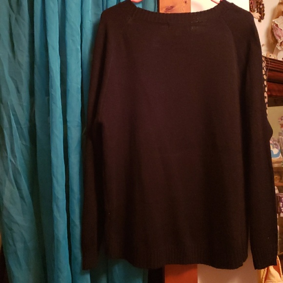 Black sweater with owl - Picture 2 of 2